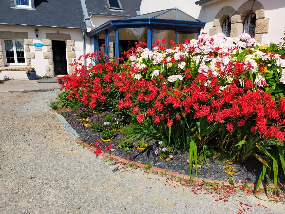 Petit Chatelet Bis Hirel Exterior photo